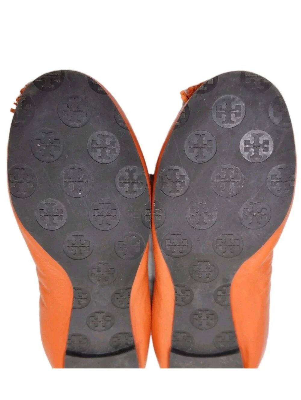 TORY BURCH Reese Mestico Tassel Flats Sz 8 Orange Leather Scalloped Stretch